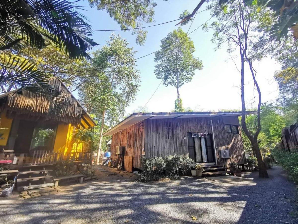 Brookhouse At Khaoyai Villa Ban Khanong Phra Klang Eksteriør billede